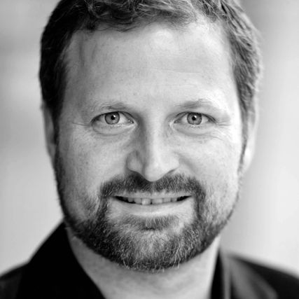 OA Dr. Maximilian Hochmair OA Dr. Maximilian Hochmair